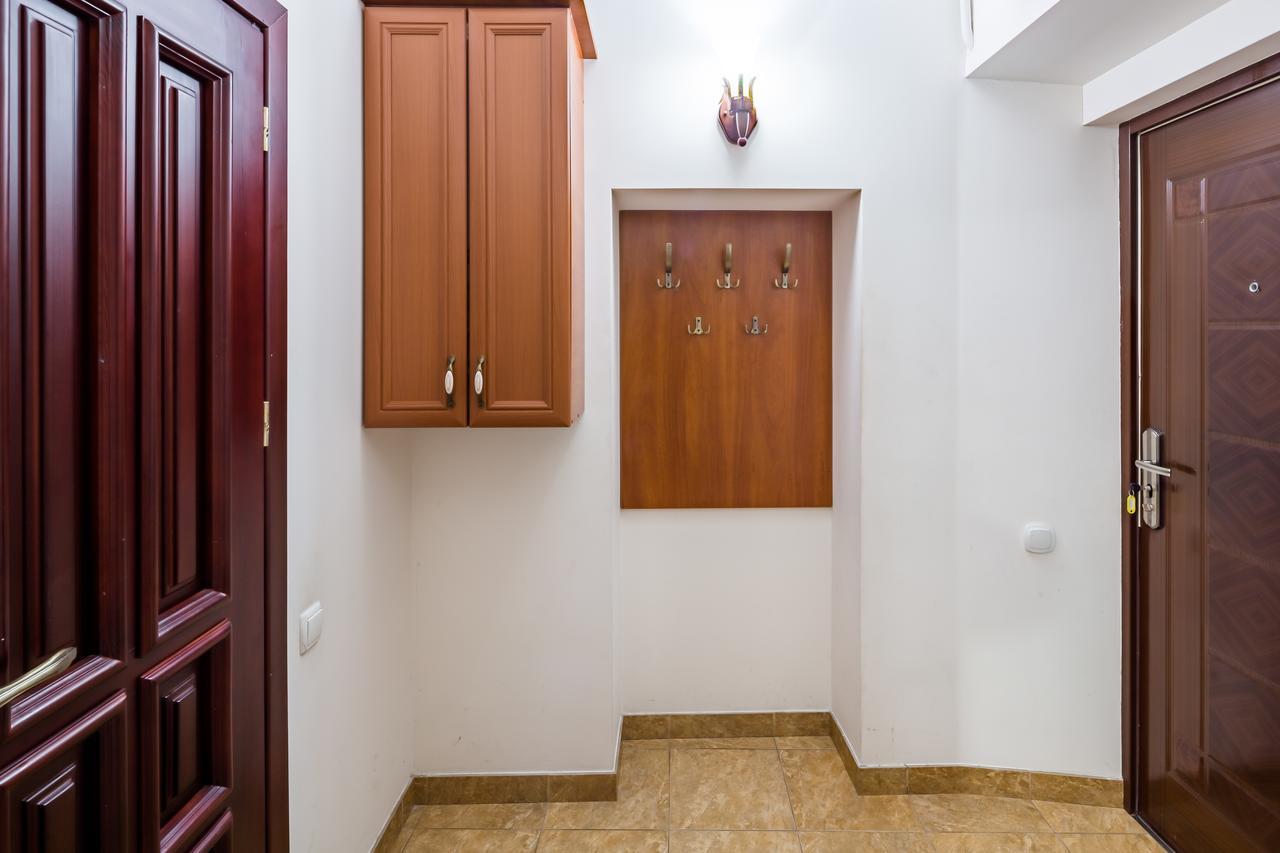 High Castle Apartment Lviv Bagian luar foto